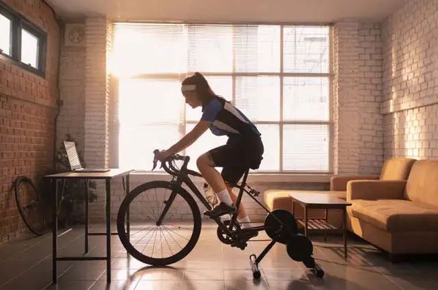 5 Must Have Fitness Gadgets For Your Workouts From Home