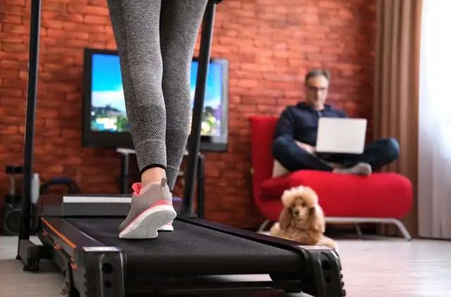 5 Must Have Fitness Gadgets For Your Workouts From Home