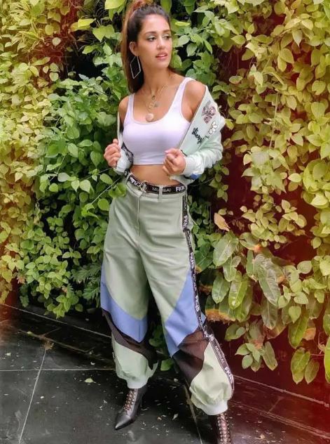 Disha Patani is the queen of crop tops