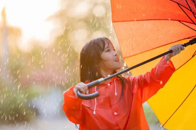 Tips To Keep Your Little One Safe And Dry During Monsoon Season